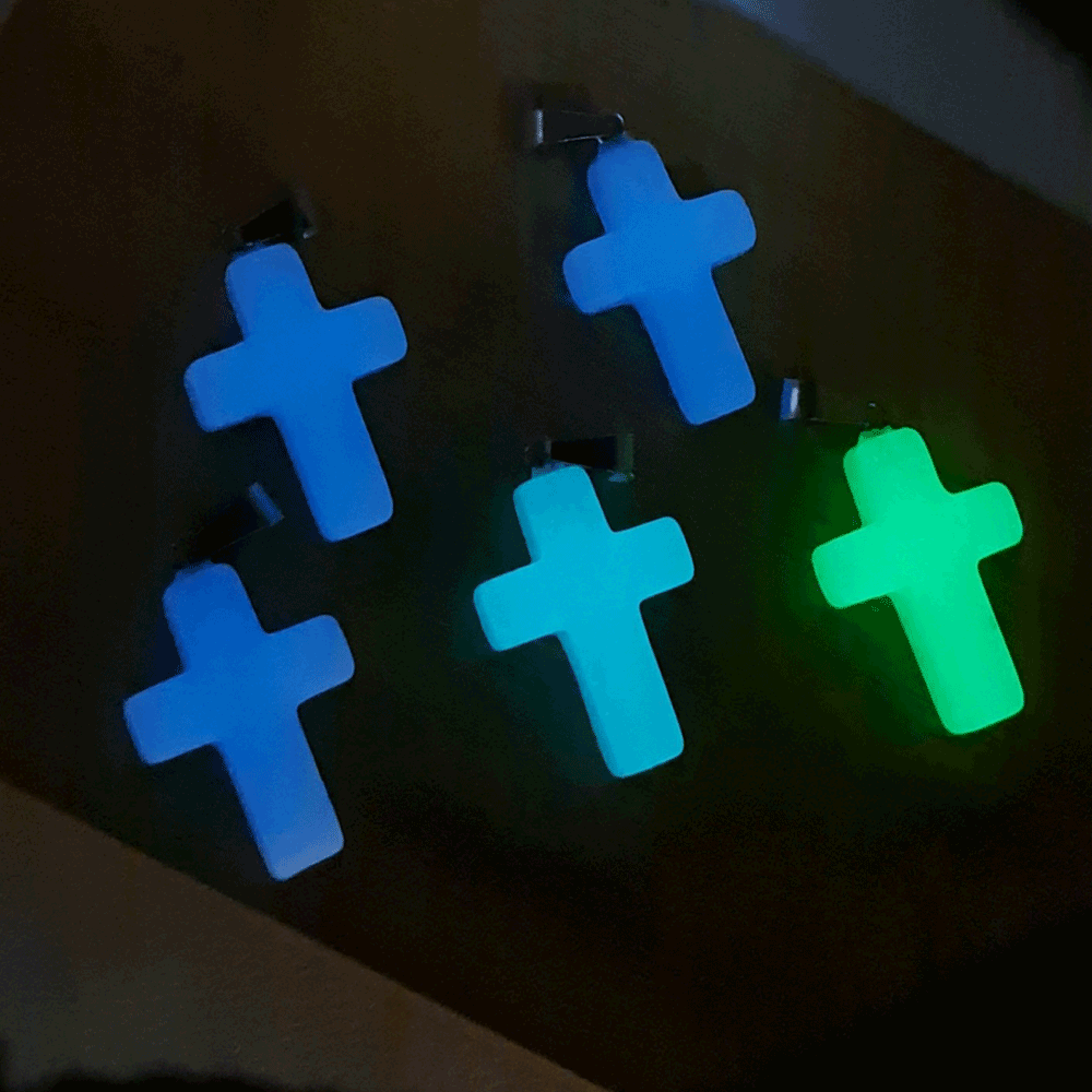 گردنبند صلیب شب تاب