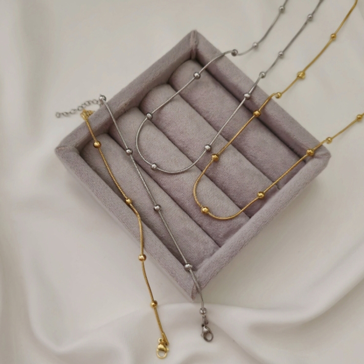 دستبند یا گردنبند خلخال