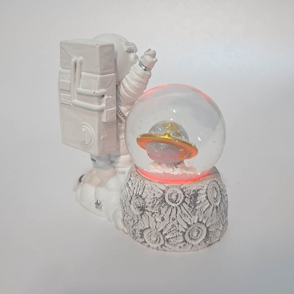 گوی چراغدار فضانورد