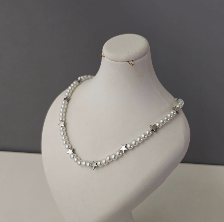 گردنبند مروادید و ستاره