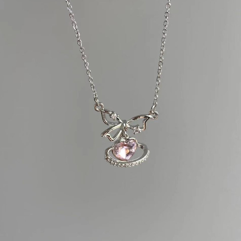  گردنبند جواهری پاپیون و قلب آویز 