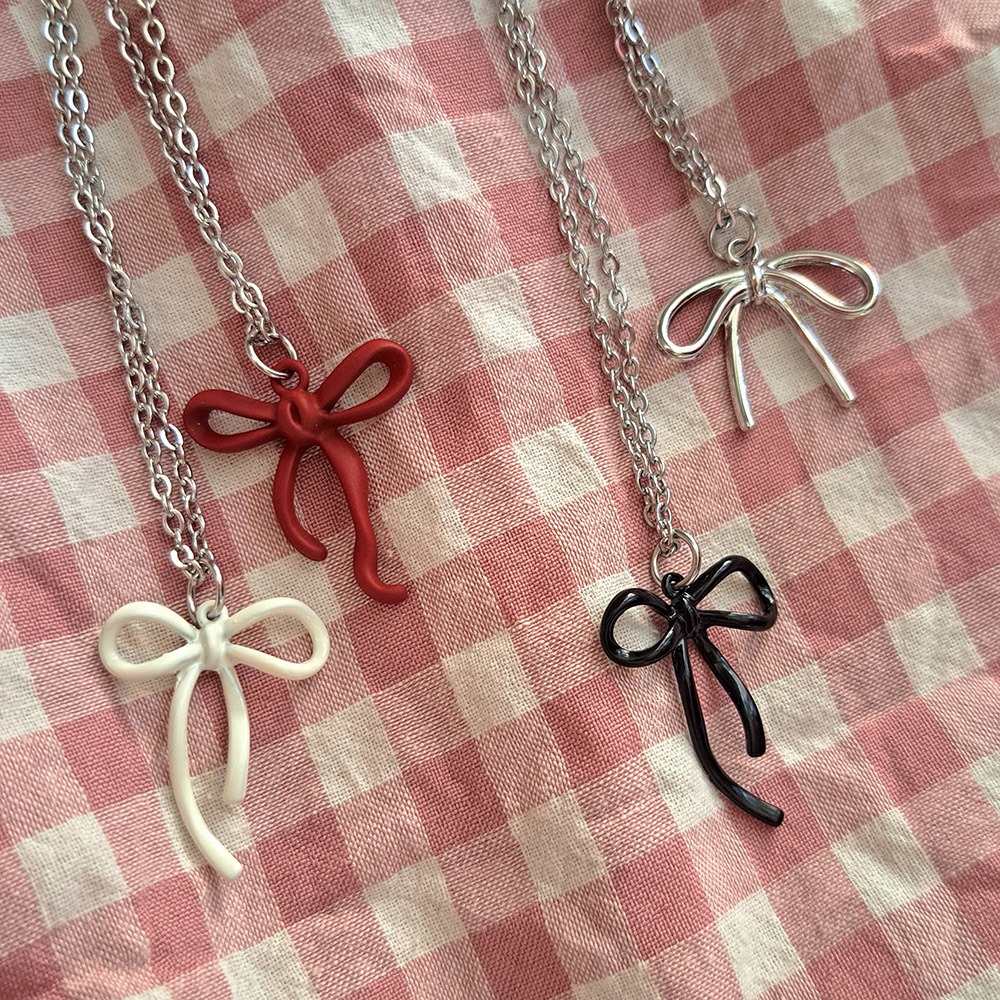  گردنبند پاپیون مینیمال 