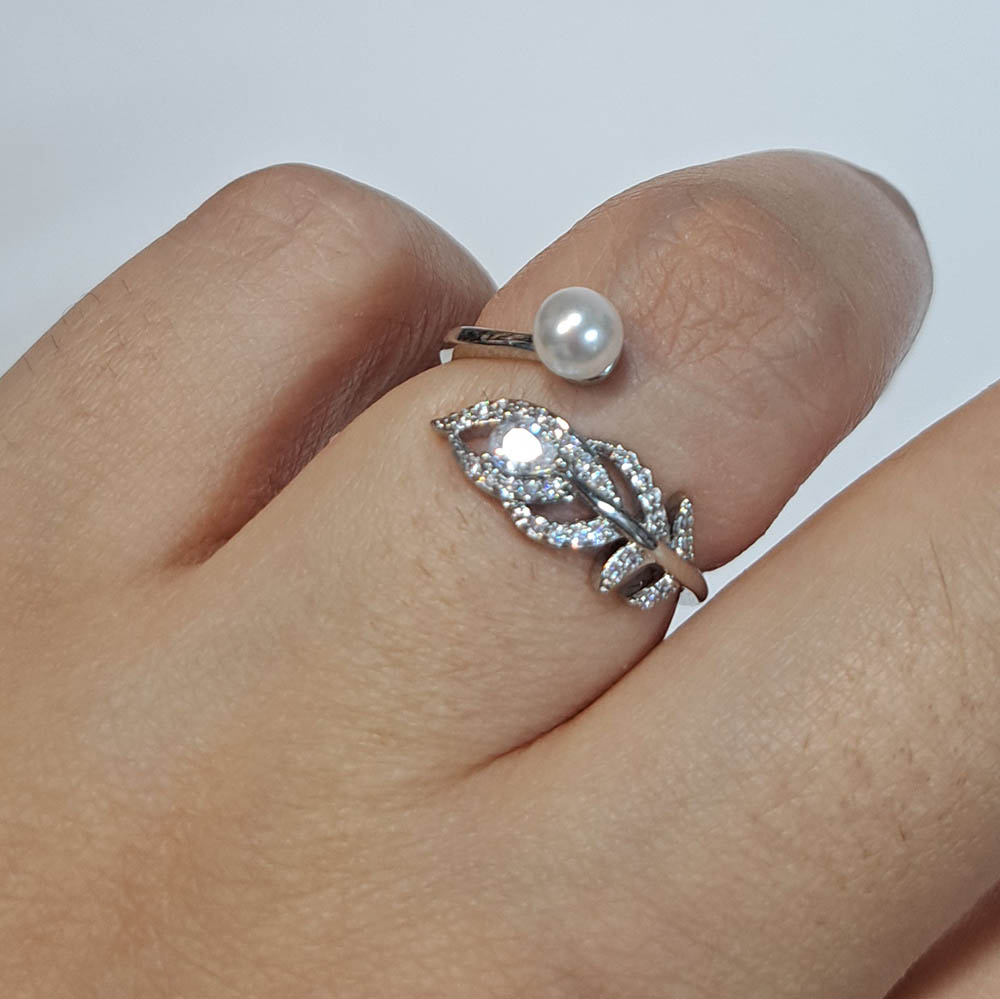 انگشتر جواهری طرح برگ