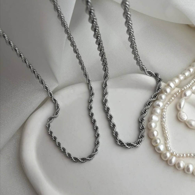 گردنبند طنابی 