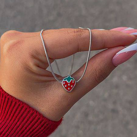 گردنبند توت فرنگی