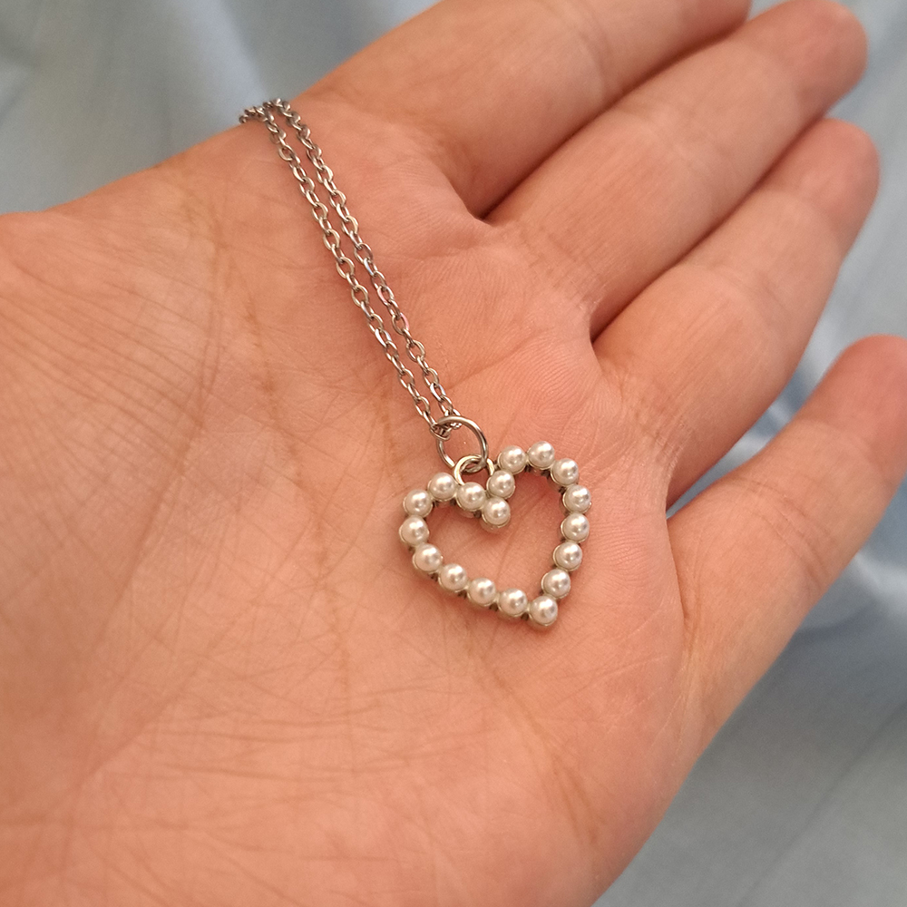  گردنبند قلب مرواریدی مینیمال 