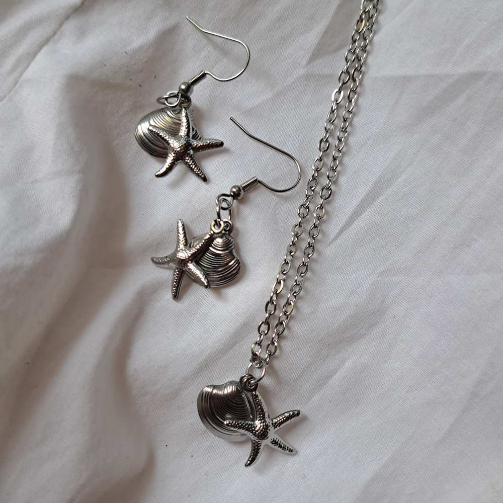  گردنبند و گوشواره طرح صدف 