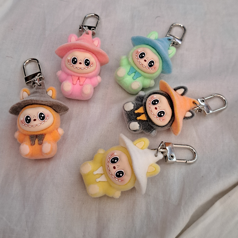  آویز فانتزی طرح لابوبو مخملی 