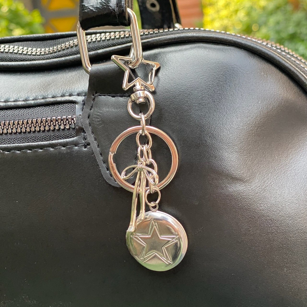  آویز پینترستی لاکتی 