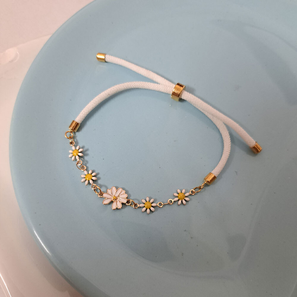  دستبند گل بابونه 