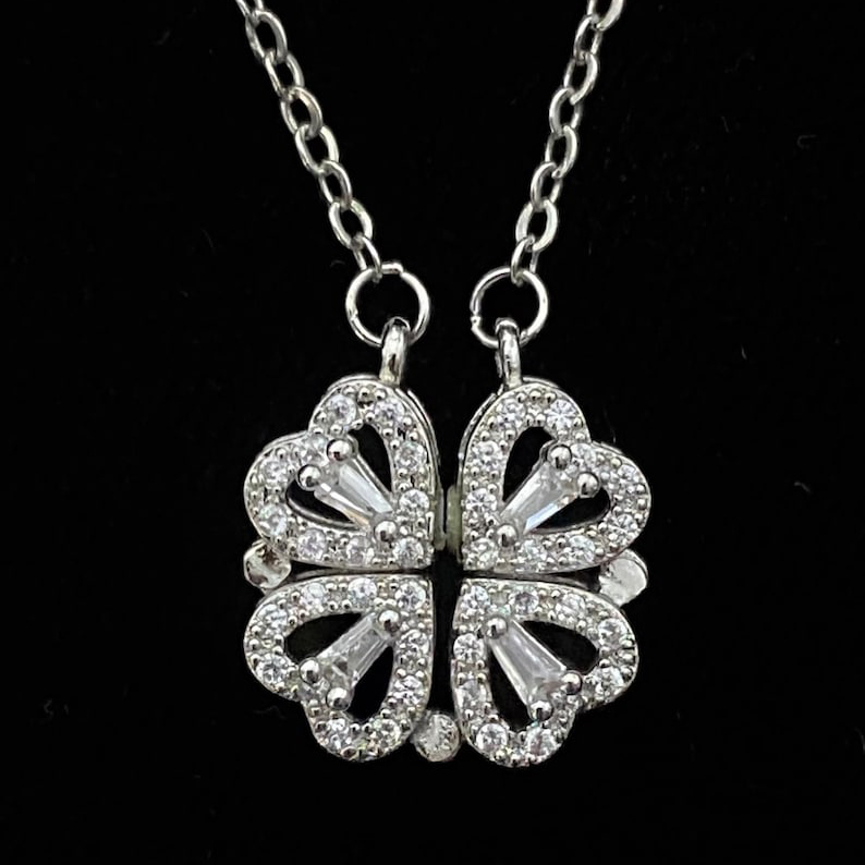  گردنبند جواهری قلبی مگنتی 