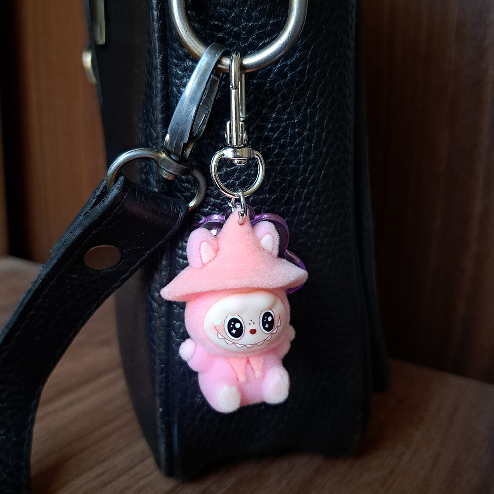  آویز طرح لابوبو مخملی ستاره ای 