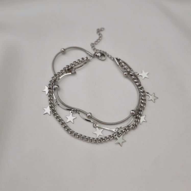 دستبند سه ردیفه ستاره و کارتیه