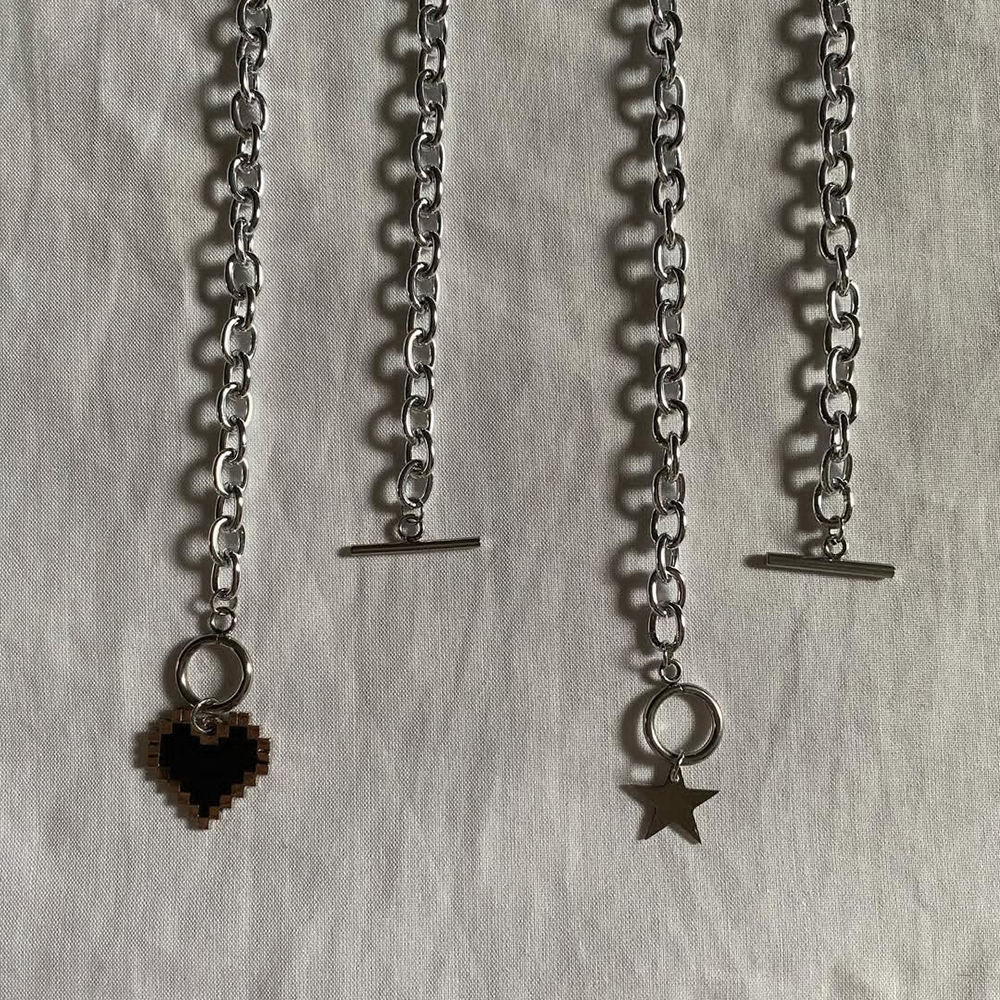  گردنبند قفل تی 