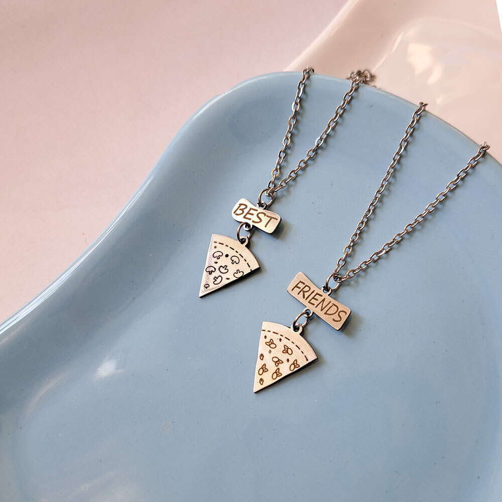  گردنبند مدل پیتزا بست فرندز 