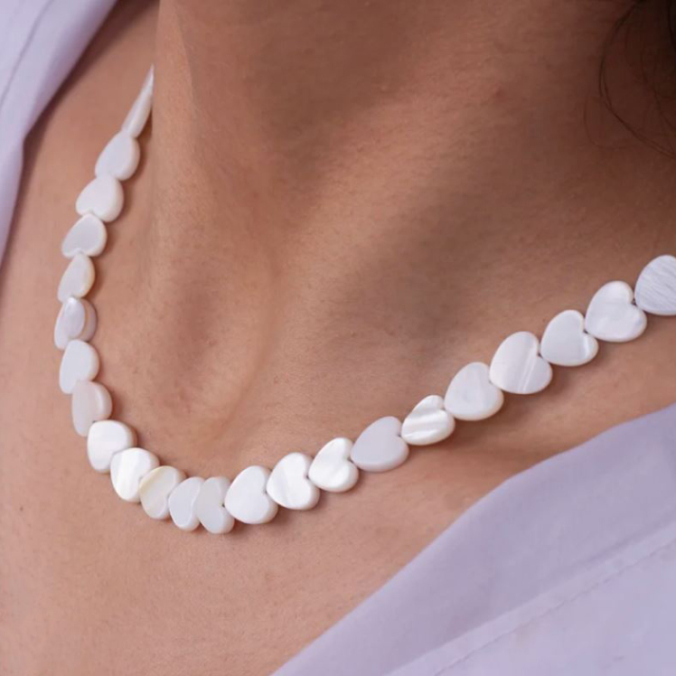 گردنبند صدفی طرح قلب